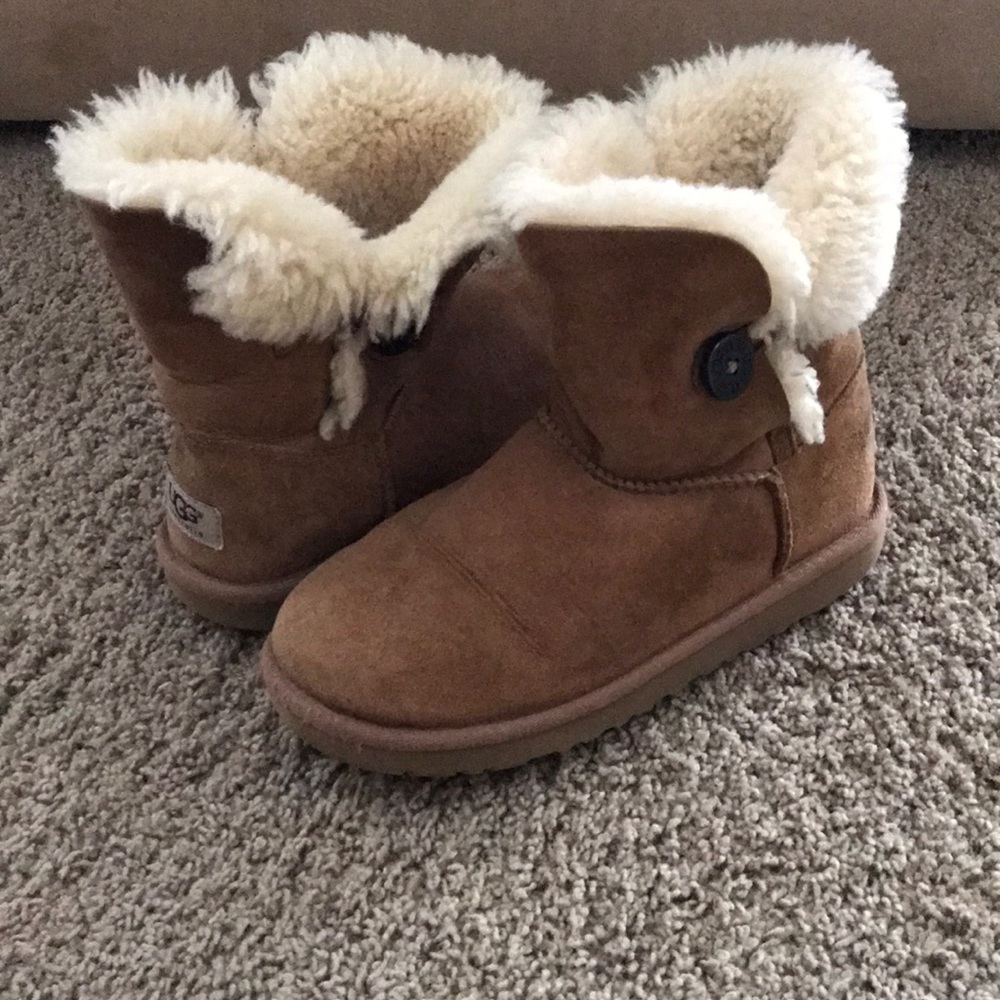 Women’s Size 6 Tan Ugg Boots